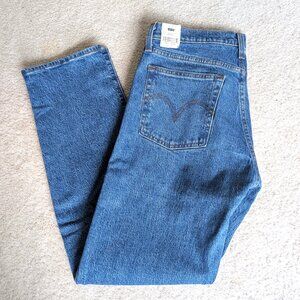 NWT Levi's Wedgie Straight high-rise jeans, size 29 x 30